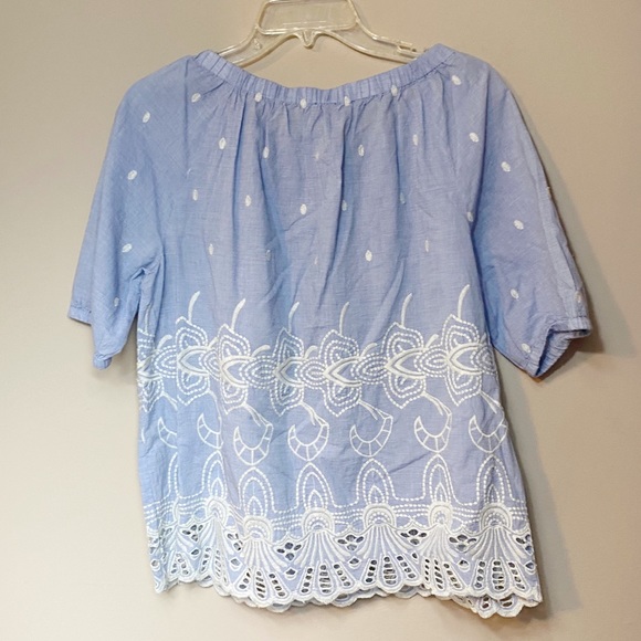 Boutique light blue blouse with white details - Picture 3 of 3